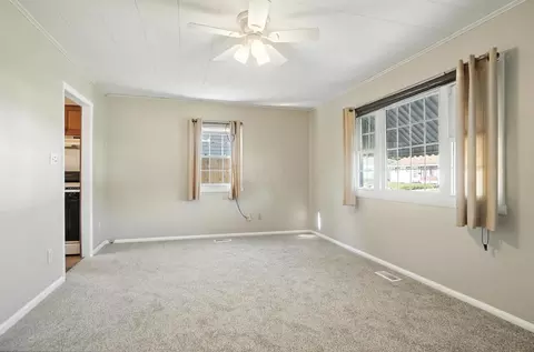 402 Reames Ave, Springfield, OH 45505 photo 9
