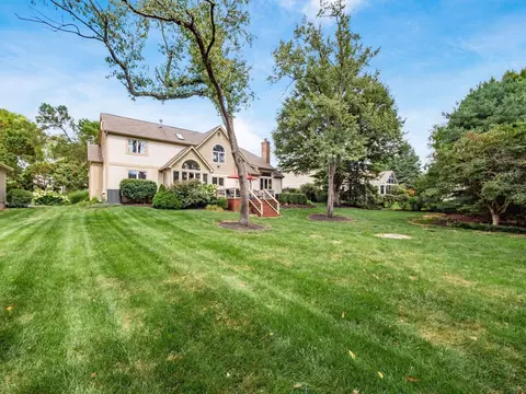 Exterior - 4849 Chatelaine Dr, Dublin, OH 43017 photo 16 of 18