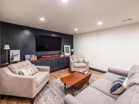 Living - 4849 Chatelaine Dr, Dublin, OH 43017 photo 6 of 6