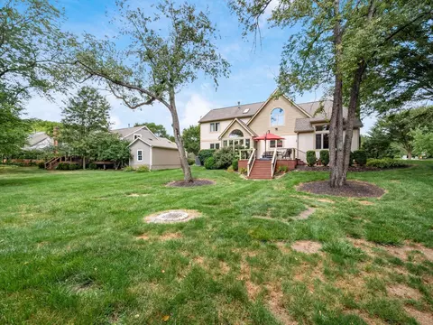 Exterior - 4849 Chatelaine Dr, Dublin, OH 43017 photo 14 of 18