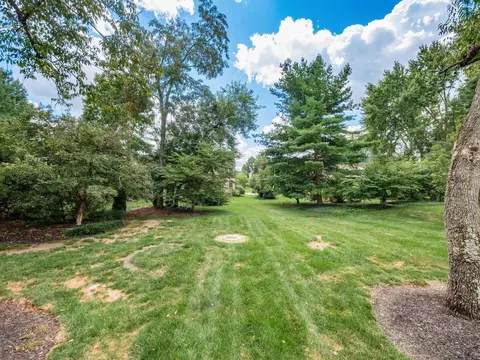 Exterior - 4849 Chatelaine Dr, Dublin, OH 43017 photo 13 of 18