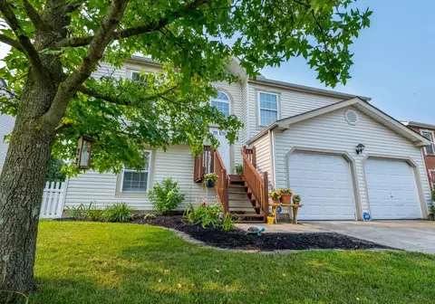 7013 Crescent Boat Ln, Canal Winchester, OH 43110
