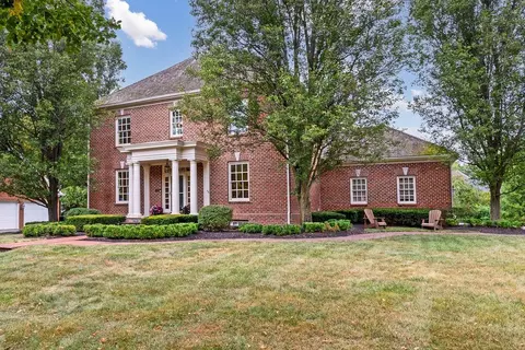 7532 Ogden Woods Blvd, New Albany, OH 43054