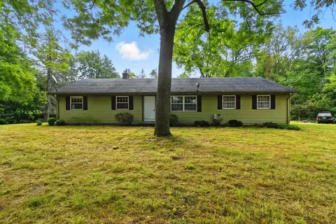 1513 Olentangy Rd, Galion, OH 44833