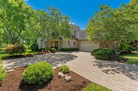 9867 Gleneagle Pl, Powell, OH 43065