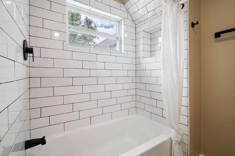 356 E Central Ave, Delaware, OH 43015 photo 21
