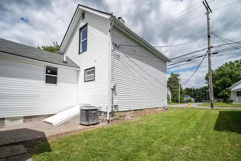 356 E Central Ave, Delaware, OH 43015 photo 5