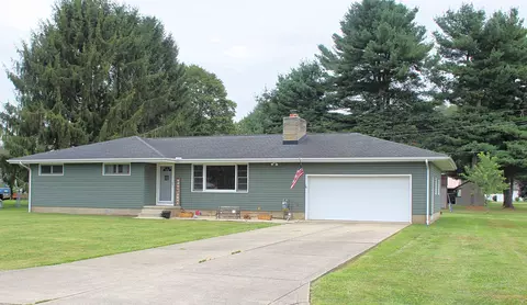 29 Parkway Dr, Newark, OH 43055