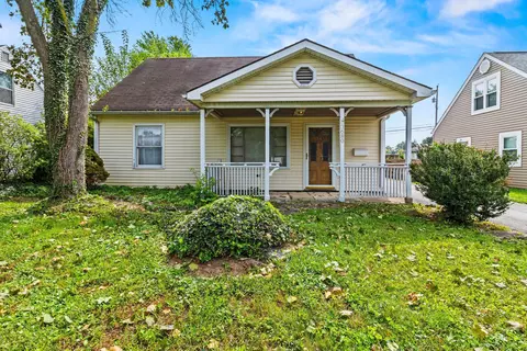 3680 Eisenhower Rd, Columbus, OH 43224
