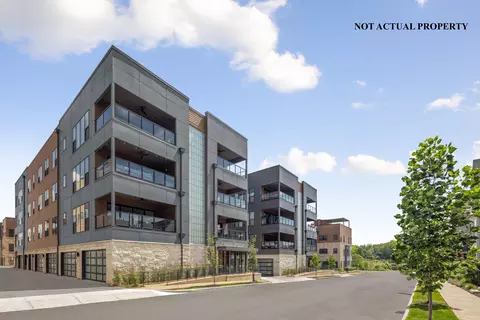 2867 Kobuk Dr #303, Columbus, OH 43228