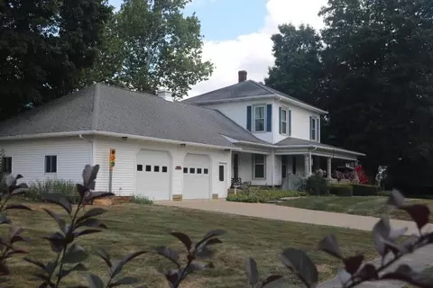 41 Mill St, Utica, OH 43080