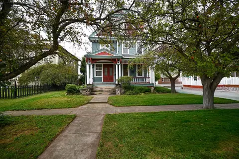 316 W Warren St, Bucyrus, OH 44820