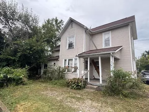 196 Mound St, Newark, OH 43055
