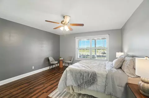 Bedroom - 5880 Urbana Rd, Springfield, OH 45502 photo 2 of 12