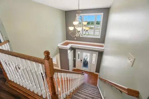 Entry Way - 5880 Urbana Rd, Springfield, OH 45502 photo 8 of 13