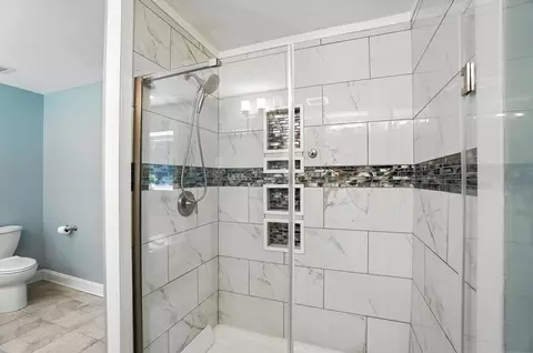 Bath - 5880 Urbana Rd, Springfield, OH 45502 photo 3 of 6