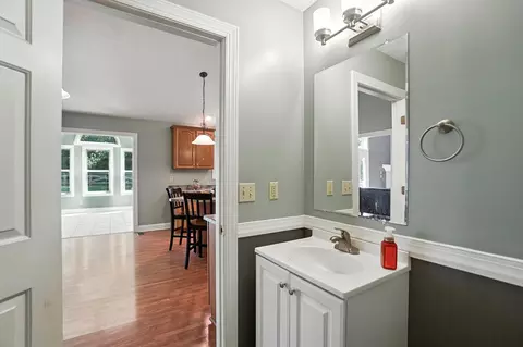 Entry Way - 5880 Urbana Rd, Springfield, OH 45502 photo 6 of 13