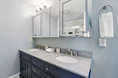Bath - 5880 Urbana Rd, Springfield, OH 45502 photo 2 of 6