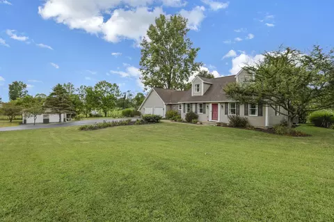 534 Coonpath Rd NE, Lancaster, OH 43130 photo 2