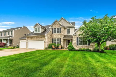 825 Kentucky Cir, Marysville, OH 43040