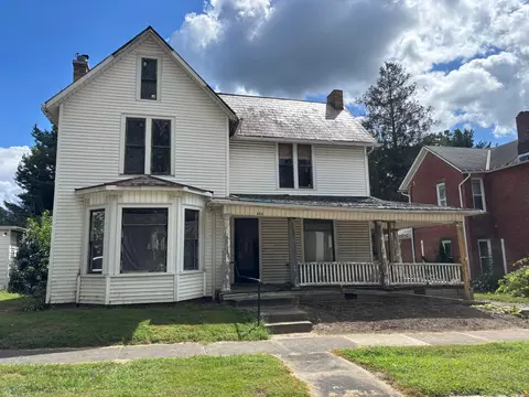 404 N Gay St, Mount Vernon, OH 43050