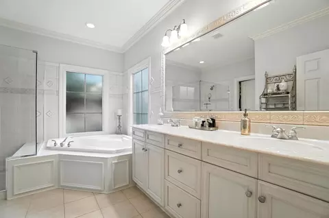 Bath - 3258 River Highlands Way, Dublin, OH 43017 photo 1 of 11