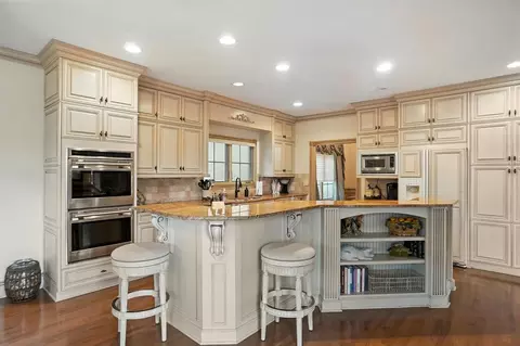 Kitchen - 3258 River Highlands Way, Dublin, OH 43017 photo 1 of 11