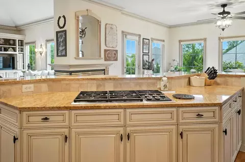 Kitchen - 3258 River Highlands Way, Dublin, OH 43017 photo 6 of 11