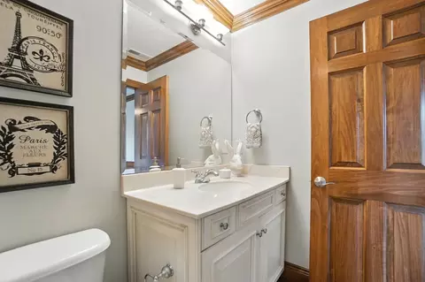 Bath - 3258 River Highlands Way, Dublin, OH 43017 photo 9 of 11