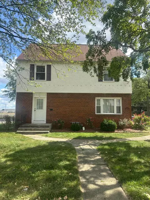 128-130 N Hampton Rd, Columbus, OH 43213