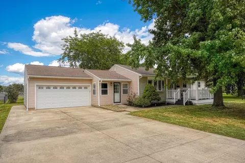 134 Cynthia St, Heath, OH 43056