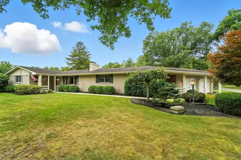 13 Denison Ct, Granville, OH 43023