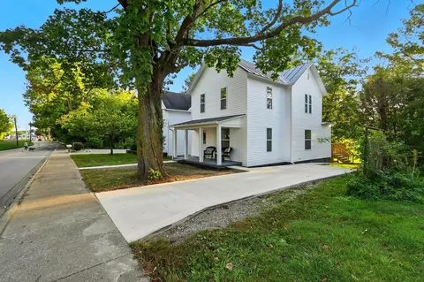583 N Main St, Utica, OH 43080