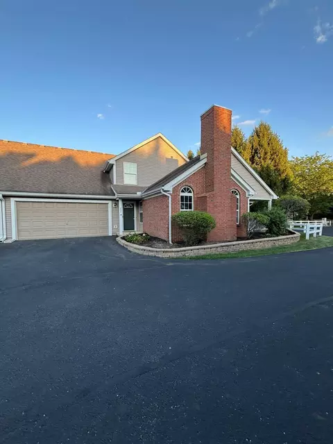 892 Shelbourne Pl, Newark, OH 43055