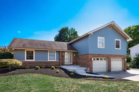 4631 Hayes Rd, Groveport, OH 43125