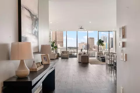 250 W Spring St #1216, Columbus, OH 43215