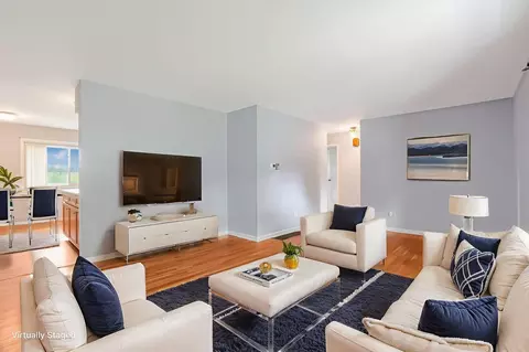 Living - 1217 Gresham Rd, Columbus, OH 43204 photo 1 of 6