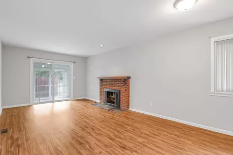 Living - 1217 Gresham Rd, Columbus, OH 43204 photo 3 of 6