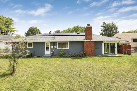Exterior - 1217 Gresham Rd, Columbus, OH 43204 photo 6 of 10