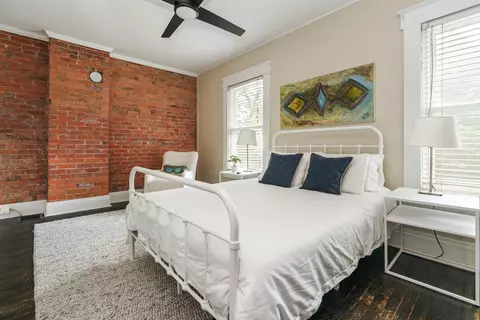 Bedroom - 130 E Gates St, Columbus, OH 43206 photo 1 of 2