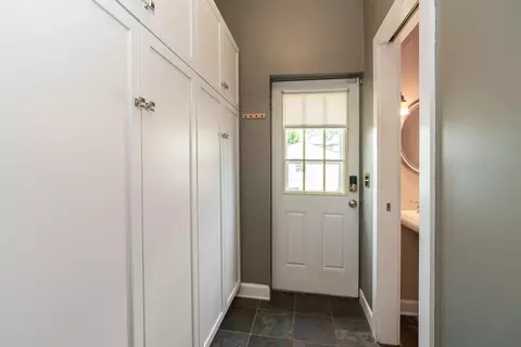 Entry Way - 130 E Gates St, Columbus, OH 43206 photo 2 of 2