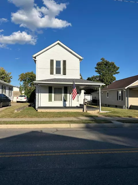 734 Pierce Ave, Lancaster, OH 43130
