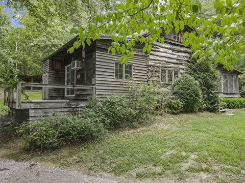 30574 Strawn Rd, Logan, OH 43138 photo 3