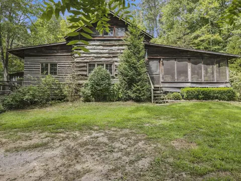 30574 Strawn Rd, Logan, OH 43138