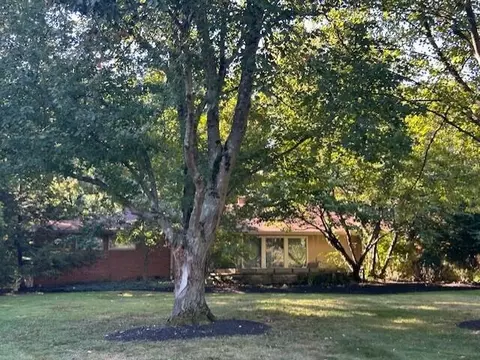 5455 Indian Hill Rd, Dublin, OH 43017