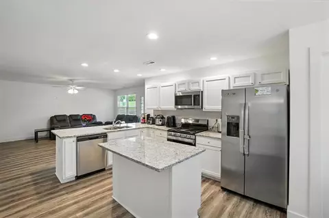 Kitchen - 721 E Mccreight Ave, Springfield, OH 45503 photo 1 of 3