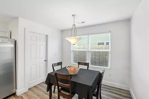 Dining - 721 E Mccreight Ave, Springfield, OH 45503 photo 1 of 1
