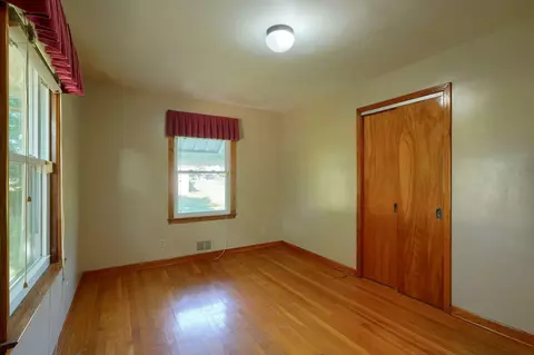 311 Tarlton Rd, Circleville, OH 43113 photo 2