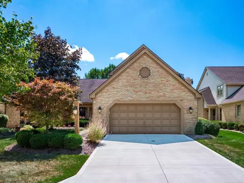 2207 Partlow Dr, Columbus, OH 43220