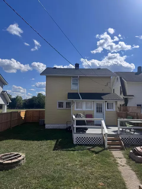 Exterior - 284 Everett Ave, Newark, OH 43055 photo 2 of 5